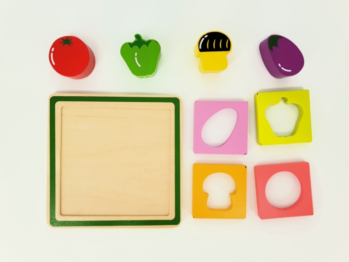 Montessori dėlionė Daržovės ir rėmeliai - Image 3