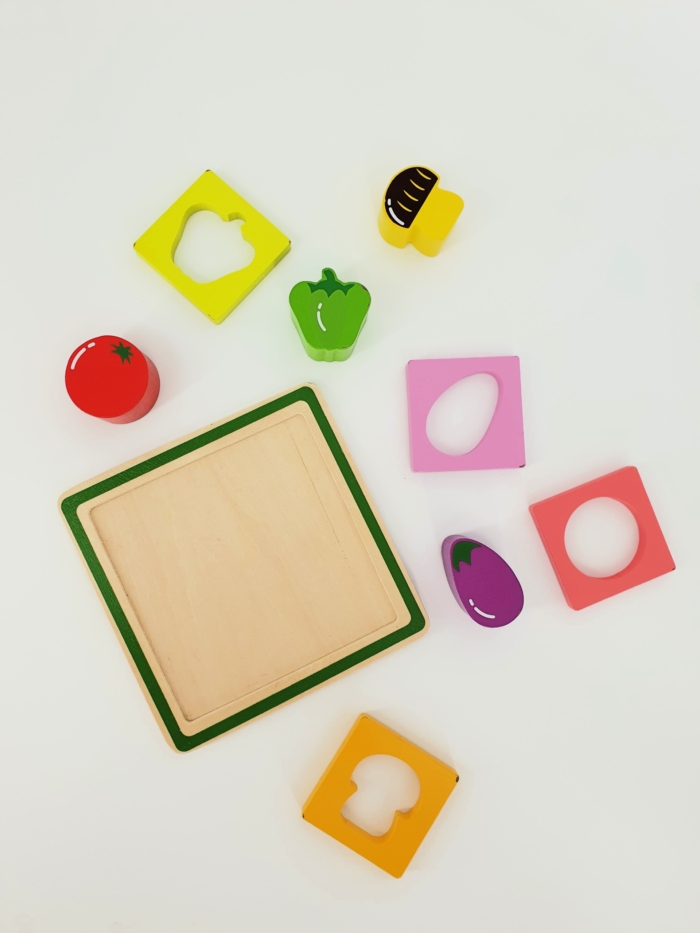 Montessori dėlionė Daržovės ir rėmeliai - Image 4