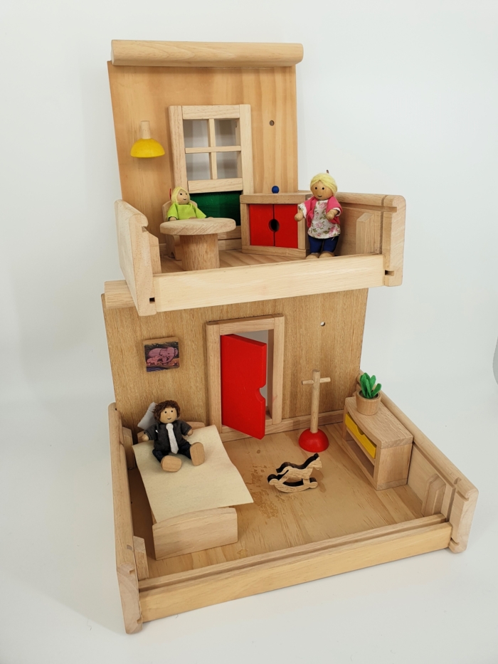 Plantoys sustatomas namas su baldais ir šeima - Image 7